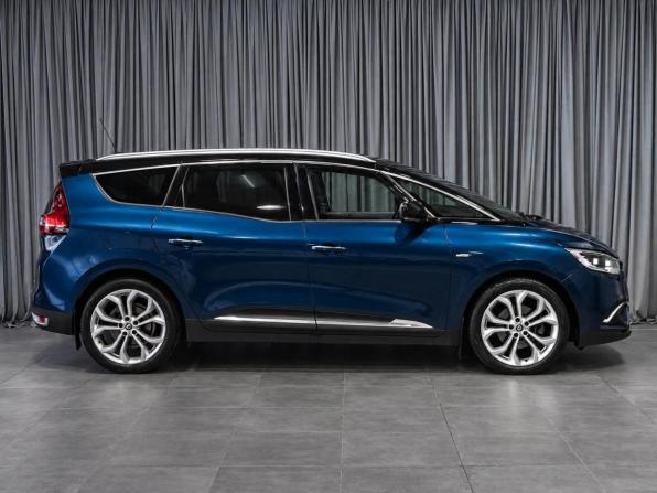 Renault Scenic IV с пробегом 2017 года, цена 1 879 000 рублей, 166575 км, компактвэн, Автокод Объявления