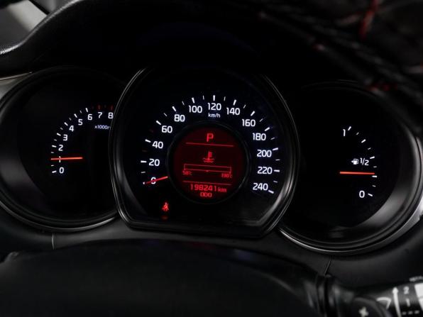 Kia Ceed II Рестайлинг с пробегом 2018 года, цена 1 395 000 рублей, 198241 км, хэтчбек, Автокод Объявления
