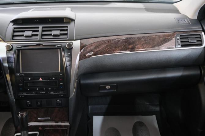 Toyota Camry VII (XV50) Рестайлинг с пробегом 2016 года, цена 1 939 000 рублей, 147000 км, седан, Автокод Объявления