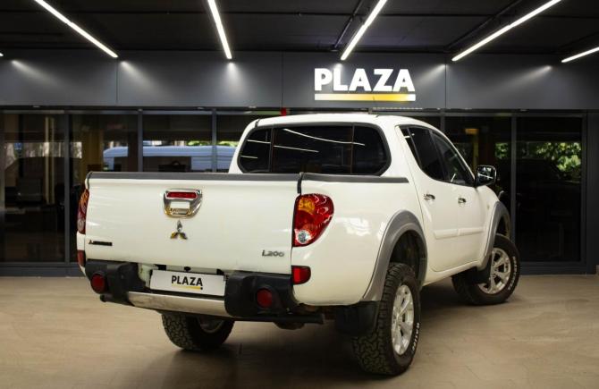 Mitsubishi L200 IV Рестайлинг с пробегом 2014 года, цена 1 599 000 рублей, 177153 км, пикап, Автокод Объявления