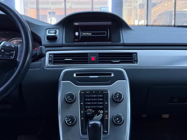 Volvo S80 II Рестайлинг с пробегом 2012 года, цена 967 000 рублей, 212327 км, седан, Автокод Объявления