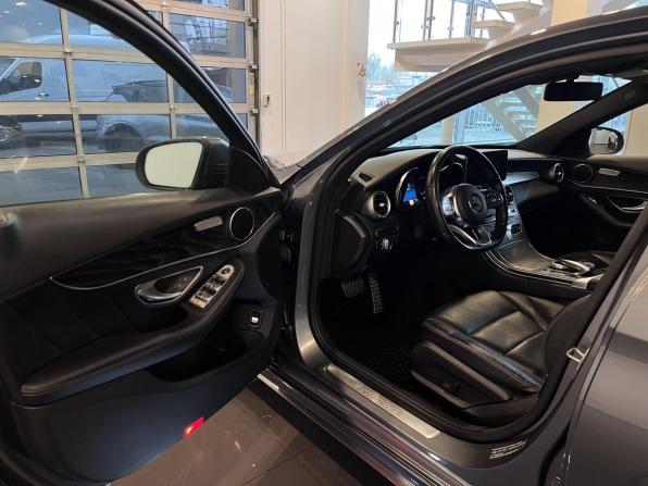 Mercedes-Benz C-Класс IV (W205) Рестайлинг с пробегом 2019 года, цена 2 800 000 рублей, 142190 км, седан, Автокод Объявления