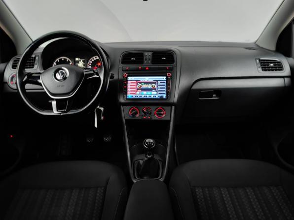 Volkswagen Polo V Рестайлинг с пробегом 2016 года, цена 879 000 рублей, 77294 км, седан, Автокод Объявления
