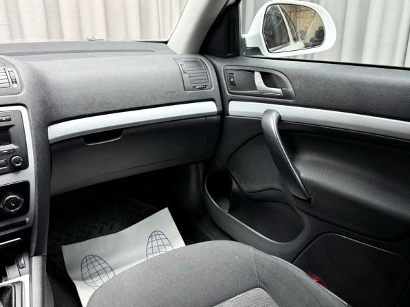 Skoda Octavia II (A5) Рестайлинг с пробегом 2011 года, цена 849 000 рублей, 172757 км, лифтбек, Автокод Объявления