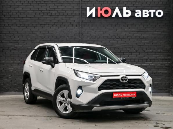 Toyota RAV4 V (XA50) с пробегом 2021 года, цена 3 400 000 рублей, 81535 км, внедорожник, Автокод Объявления