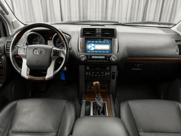 Toyota Land Cruiser Prado 150 Series с пробегом 2013 года, цена 2 990 000 рублей, 149789 км, внедорожник, Автокод Объявления