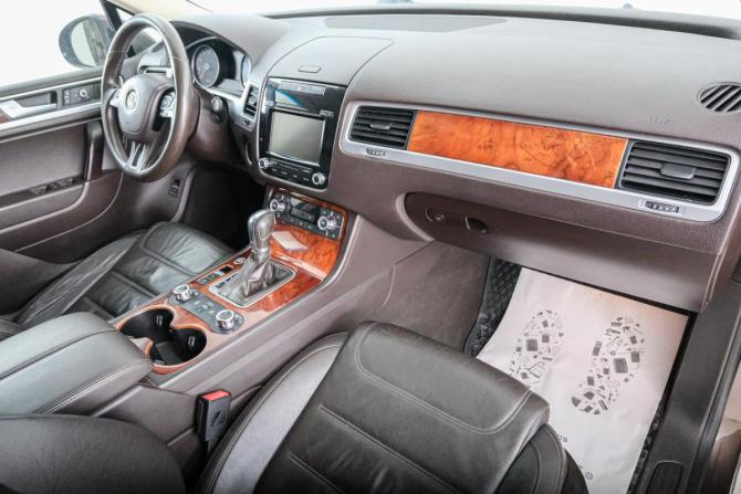 Volkswagen Touareg II с пробегом 2013 года, цена 1 899 000 рублей, 237000 км, внедорожник, Автокод Объявления
