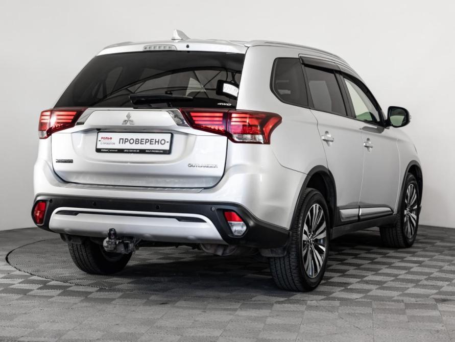 Mitsubishi Outlander III Рестайлинг 3 Санкт-Петербург  - изображение 6