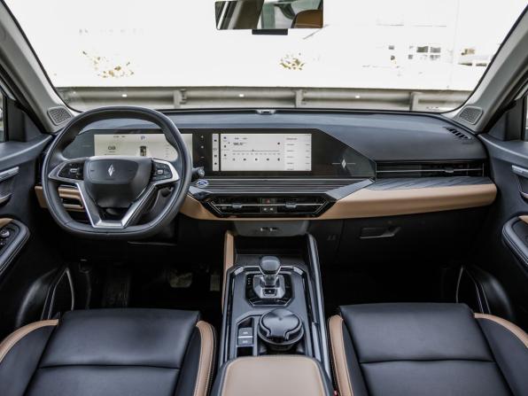 Livan X6 Pro с пробегом 2023 года, цена 1 768 000 рублей, 15755 км, внедорожник, Автокод Объявления