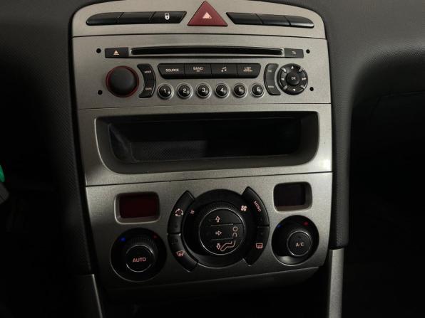 Peugeot 308 I Рестайлинг с пробегом 2012 года, цена 420 000 рублей, 301000 км, хэтчбек, Автокод Объявления