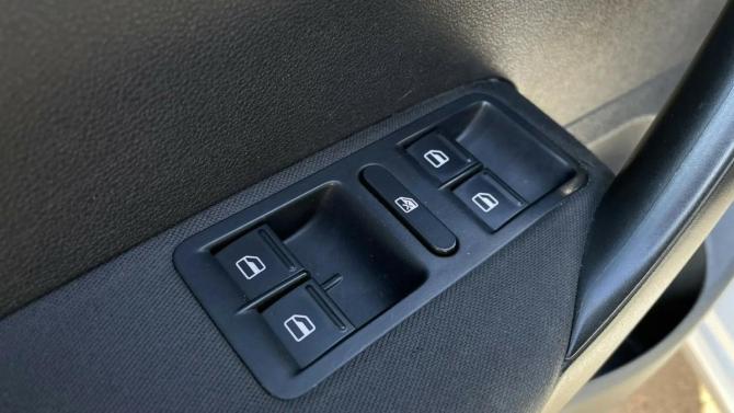 Volkswagen Polo V с пробегом 2014 года, цена 849 000 рублей, 160231 км, седан, Автокод Объявления