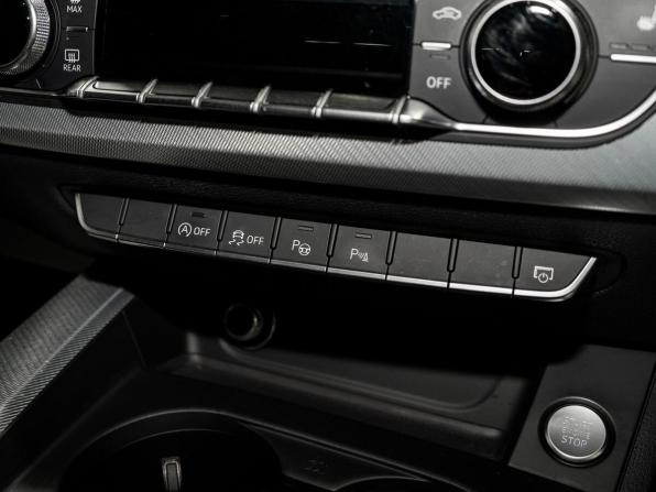 Audi A4 V (B9) с пробегом 2019 года, цена 2 300 000 рублей, 72580 км, седан, Автокод Объявления