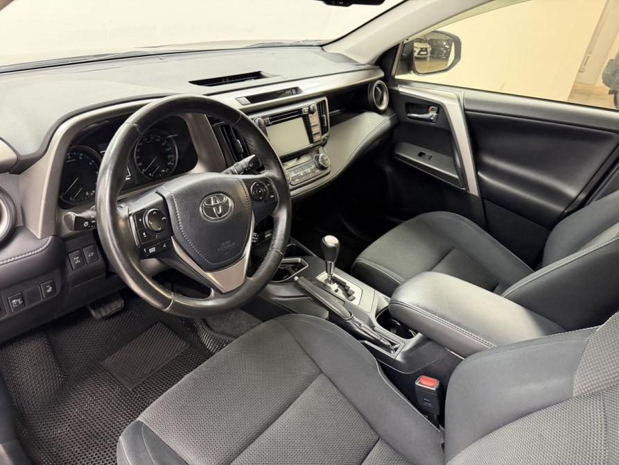 Toyota RAV4 IV (XA40) Рестайлинг Вологда  - изображение 11