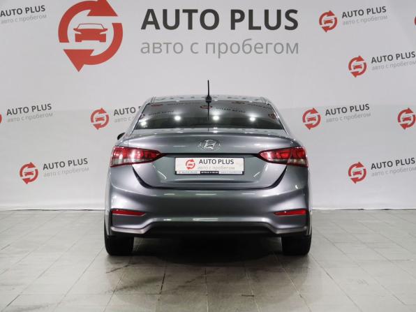 Hyundai Solaris II с пробегом 2018 года, цена 1 080 000 рублей, 133000 км, седан, Автокод Объявления