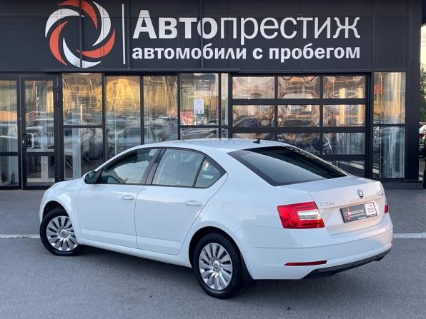 Skoda Octavia III (A7) Рестайлинг с пробегом 2018 года, цена 1 794 000 рублей, 72151 км, лифтбек, Автокод Объявления