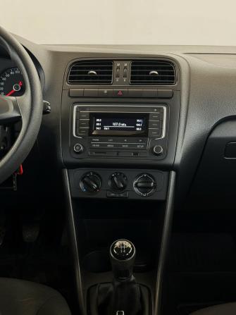 Volkswagen Polo V Рестайлинг с пробегом 2019 года, цена 1 170 000 рублей, 102862 км, седан, Автокод Объявления