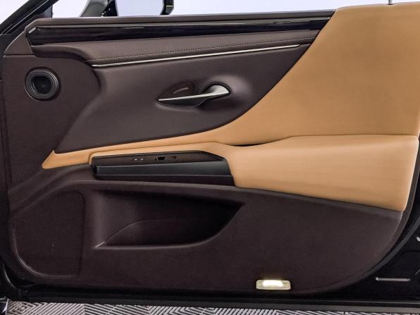 Lexus ES VII с пробегом 2018 года, цена 3 500 000 рублей, 114624 км, седан, Автокод Объявления