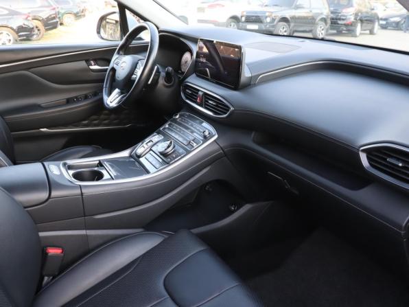 Hyundai Santa Fe IV Рестайлинг с пробегом 2022 года, цена 4 120 000 рублей, 54414 км, внедорожник, Автокод Объявления