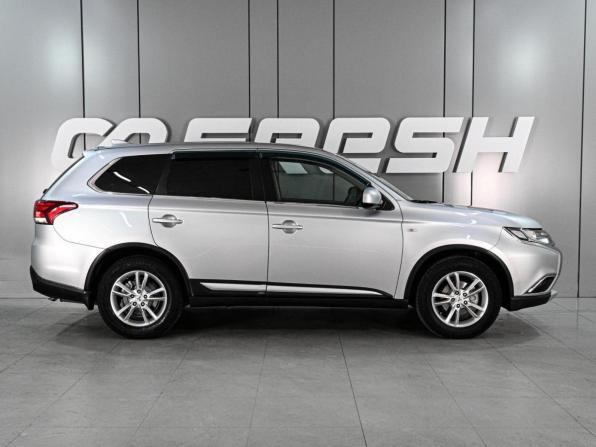 Mitsubishi Outlander III Рестайлинг 2 с пробегом 2017 года, цена 1 769 000 рублей, 120977 км, внедорожник, Автокод Объявления