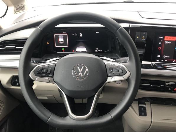 Volkswagen Multivan T7 с пробегом 2025 года, цена 10 200 000 рублей, 1216 км, минивэн, Автокод Объявления