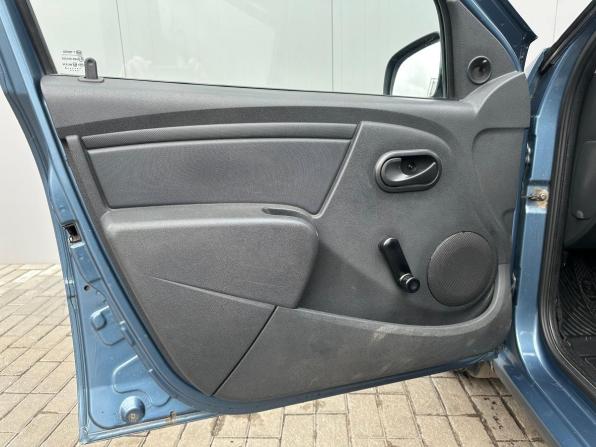 Renault Logan I Рестайлинг с пробегом 2013 года, цена 362 000 рублей, 194135 км, седан, Автокод Объявления