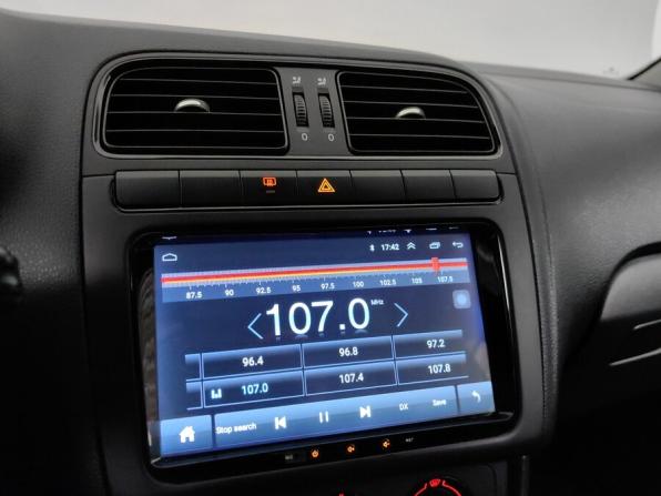 Volkswagen Polo V с пробегом 2015 года, цена 898 000 рублей, 106000 км, седан, Автокод Объявления