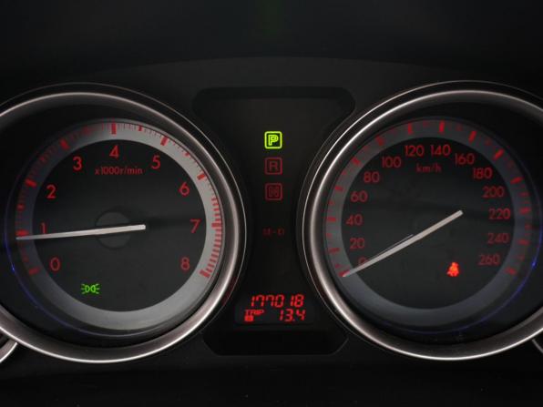 Mazda 6 II (GH) Рестайлинг с пробегом 2013 года, цена 940 000 рублей, 176998 км, лифтбек, Автокод Объявления