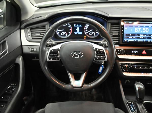 Hyundai Sonata VII (LF) Рестайлинг с пробегом 2019 года, цена 2 290 000 рублей, 60734 км, седан, Автокод Объявления