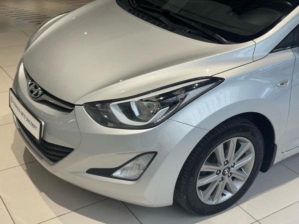 Hyundai Elantra V (MD) Рестайлинг с пробегом 2015 года, цена 1 299 000 рублей, 95666 км, седан, Автокод Объявления