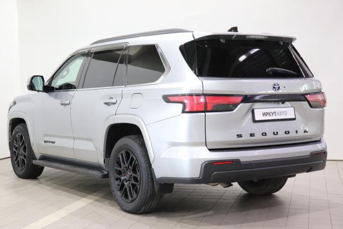 Toyota Sequoia III с пробегом 2023 года, цена 9 150 000 рублей, 60289 км, внедорожник, Автокод Объявления