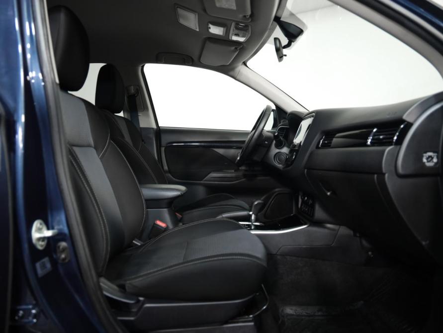 Mitsubishi Outlander III Рестайлинг 3 Санкт-Петербург  - изображение 24