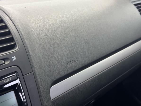 Volkswagen Jetta V с пробегом 2010 года, цена 889 000 рублей, 107935 км, седан, Автокод Объявления