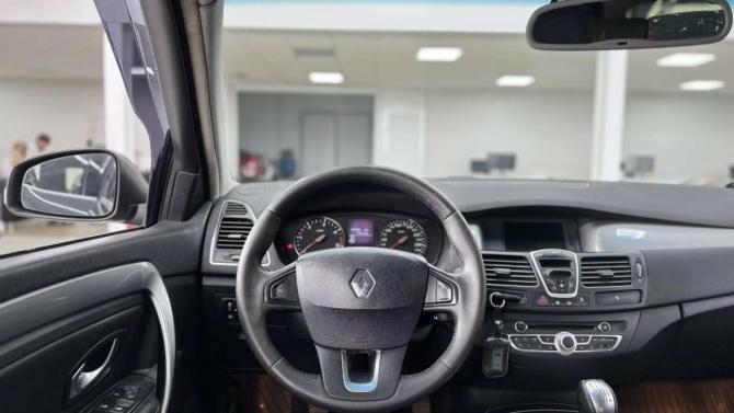 Renault Laguna III Рестайлинг с пробегом 2011 года, цена 699 000 рублей, 335000 км, универсал, Автокод Объявления