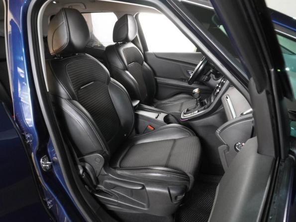 Renault Scenic IV с пробегом 2017 года, цена 1 499 000 рублей, 281326 км, компактвэн, Автокод Объявления