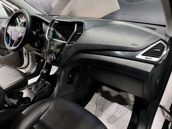 Hyundai Santa Fe III с пробегом 2015 года, цена 1 730 000 рублей, 241595 км, внедорожник, Автокод Объявления