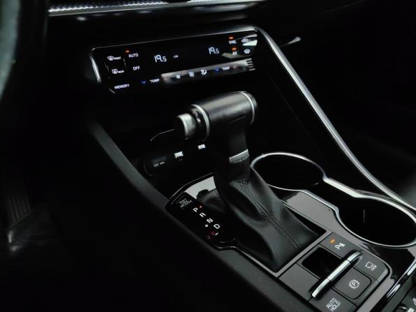 Kia K5 III с пробегом 2021 года, цена 2 300 000 рублей, 60167 км, седан, Автокод Объявления