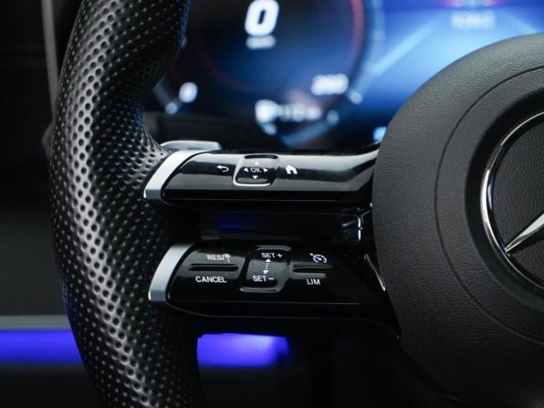 Mercedes-Benz E-Класс V (W213 S213 C238) Рестайлинг с пробегом 2021 года, цена 4 998 888 рублей, 92862 км, седан, Автокод Объявления