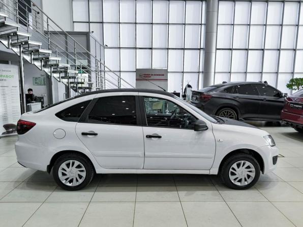 Lada (ВАЗ) Granta I с пробегом 2017 года, цена 399 000 рублей, 240000 км, лифтбек, Автокод Объявления