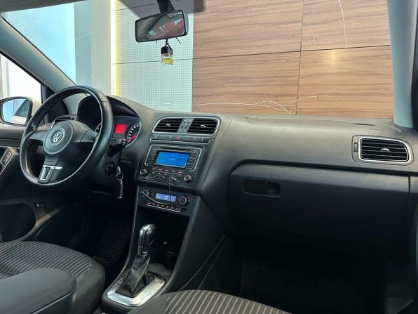 Volkswagen Polo V с пробегом 2013 года, цена 899 000 рублей, 175556 км, седан, Автокод Объявления