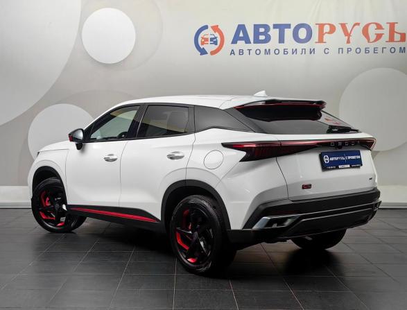 Omoda C5 I с пробегом 2023 года, цена 1 888 000 рублей, 49788 км, внедорожник, Автокод Объявления
