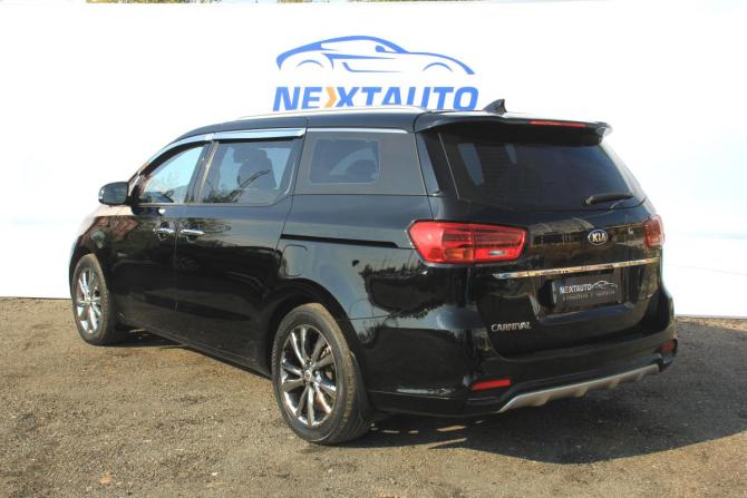Kia Carnival III с пробегом 2019 года, цена 2 940 300 рублей, 118124 км, минивэн, Автокод Объявления
