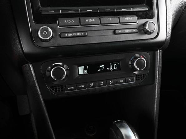 Volkswagen Polo V с пробегом 2012 года, цена 919 000 рублей, 165748 км, седан, Автокод Объявления