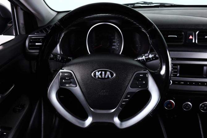 Kia Rio III Рестайлинг с пробегом 2016 года, цена 999 000 рублей, 119590 км, хэтчбек, Автокод Объявления