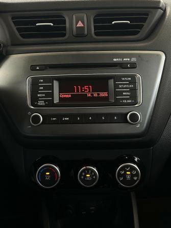 Kia Rio III Рестайлинг с пробегом 2017 года, цена 1 210 000 рублей, 73891 км, седан, Автокод Объявления