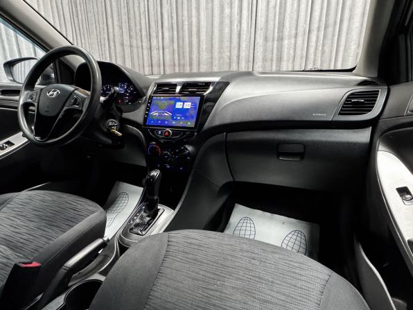 Hyundai Solaris I Рестайлинг с пробегом 2014 года, цена 800 000 рублей, 273982 км, седан, Автокод Объявления