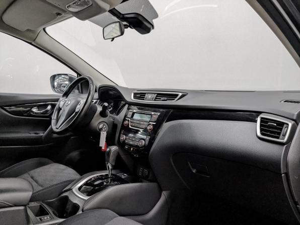 Nissan Qashqai II с пробегом 2017 года, цена 1 725 000 рублей, 59300 км, внедорожник, Автокод Объявления