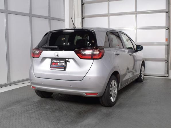 Honda Fit IV с пробегом 2022 года, цена 1 349 995 рублей, 55681 км, хэтчбек, Автокод Объявления