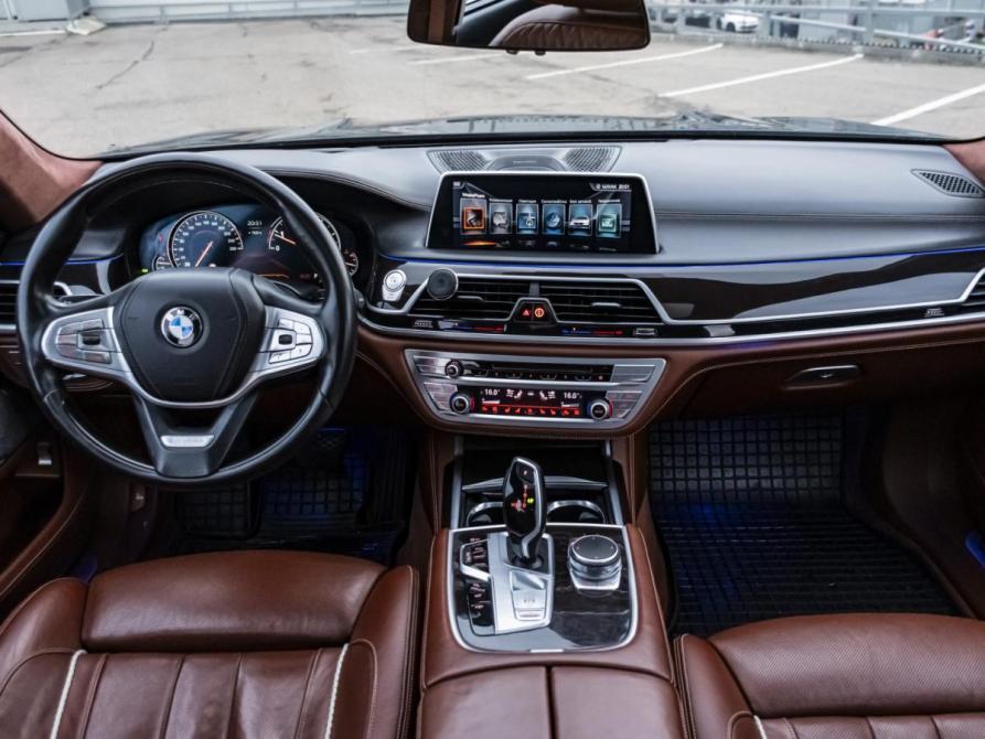 BMW 7 серии VI (G11/G12) Москва  - изображение 11