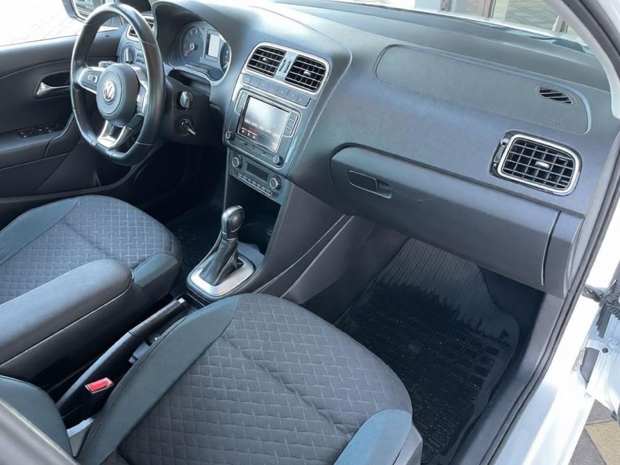 Volkswagen Polo V Рестайлинг Краснодар  - изображение 13