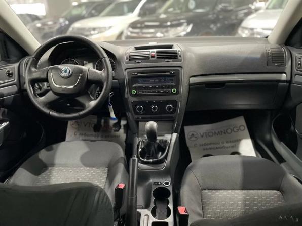 Skoda Octavia II (A5) Рестайлинг с пробегом 2012 года, цена 550 000 рублей, 180241 км, лифтбек, Автокод Объявления